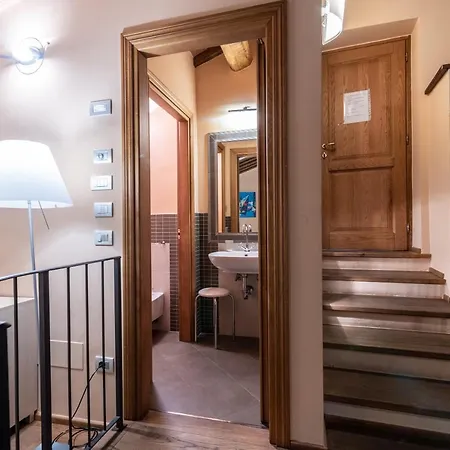 Guest-house *